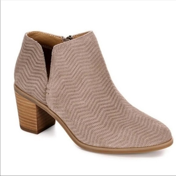 Lucky Brand Shoes - NWOT Lucky Brand Parnesa Suede Ankle Boots Booties Size 10 M